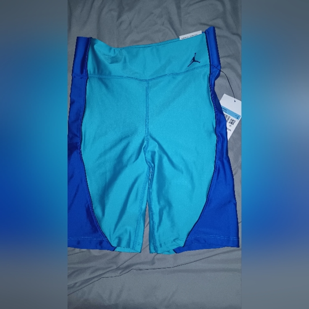 Jordan Women Leg Shorts